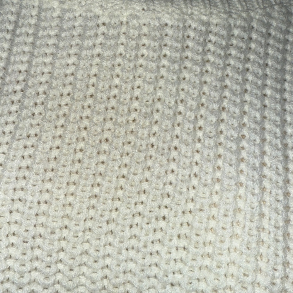 Open shoulder pullover - Picture 6 of 7